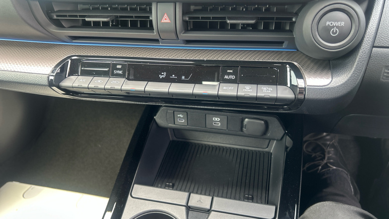 Toyota Prius 2.0 PHEV Design 5dr CVT Hatchback